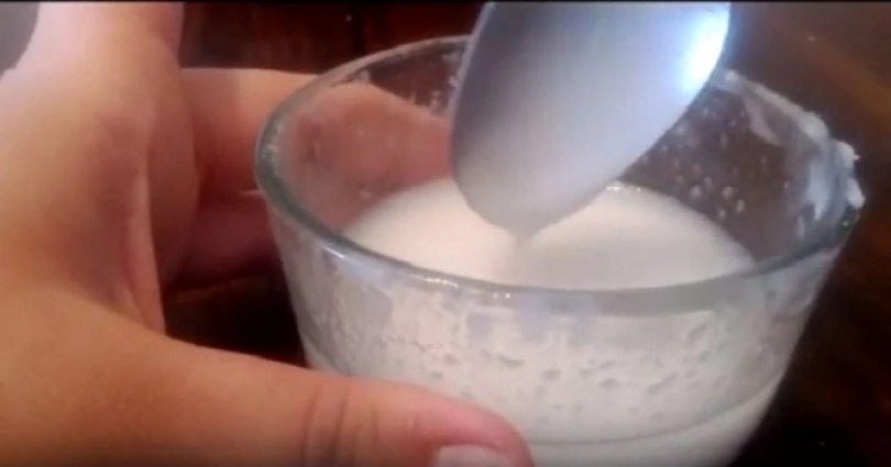 Έπλενε το πρόσωπό της για ένα μήνα με μαγειρική σόδα & λάδι καρύδας και… δείτε τι απίστευτο έγινε!! (βίντεο)